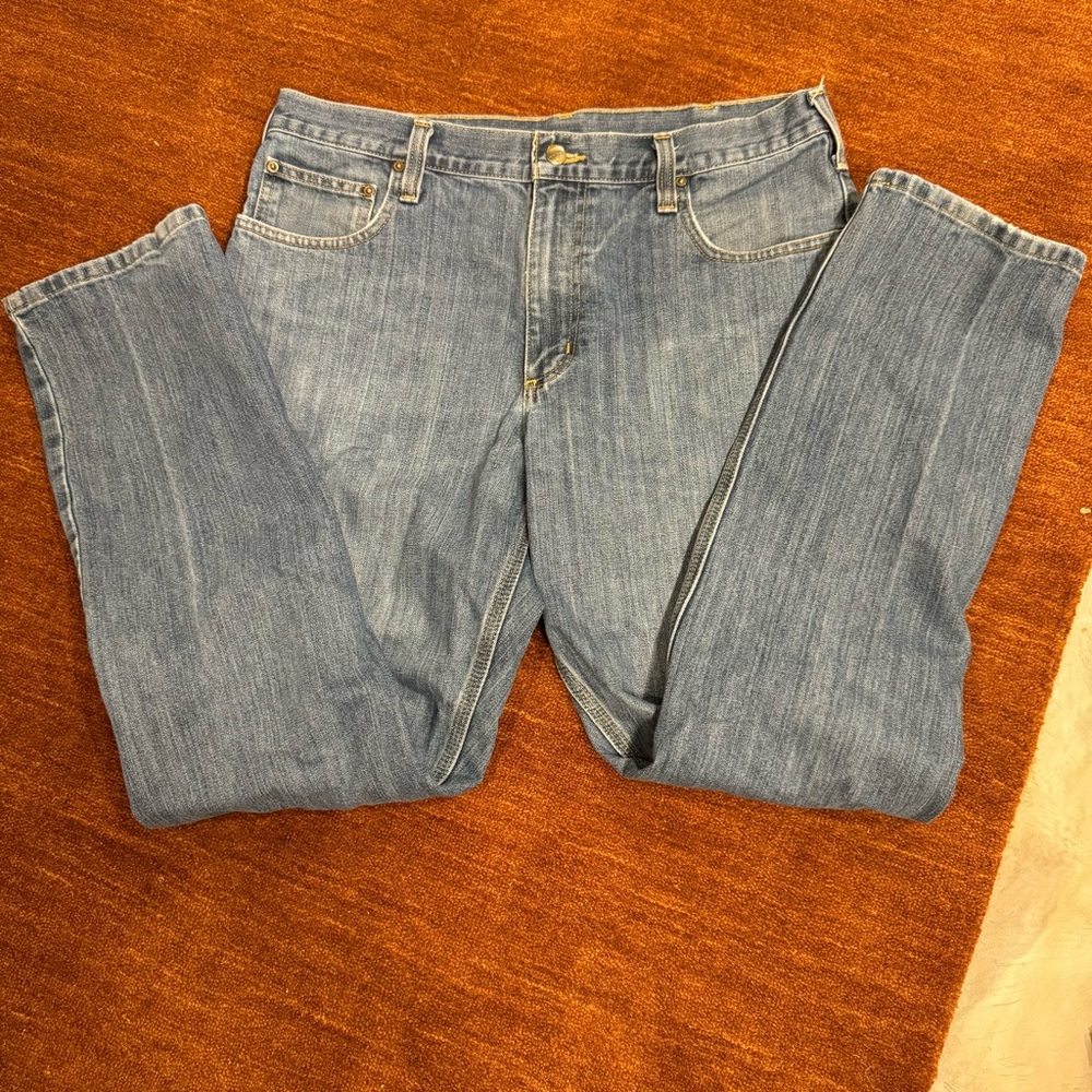 Carhartt Straight Fit Elton Jeans, Medium Wash Medium Weight Denim, 36x32, EUC‎
